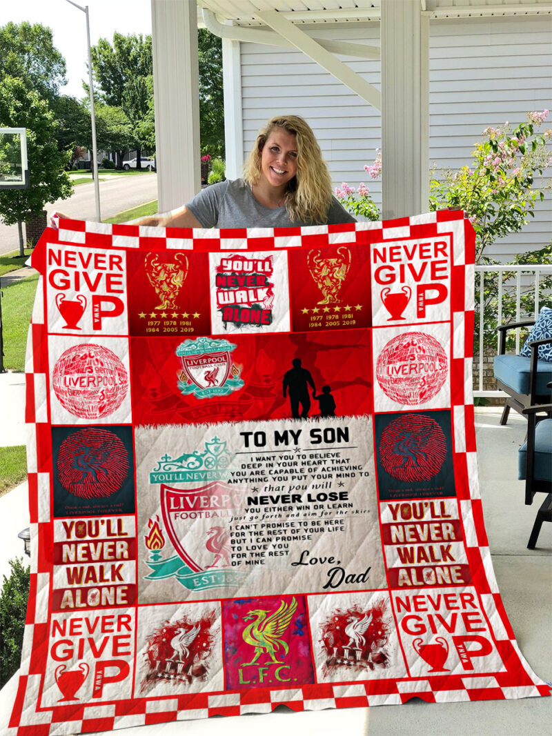 Liverpool Q2 Quilt Blanket